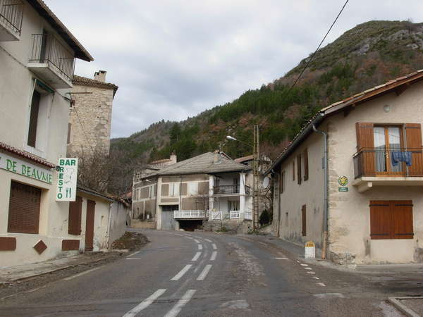 fichier 20100319_1020_001d993_route_la_beaume-0.jpg