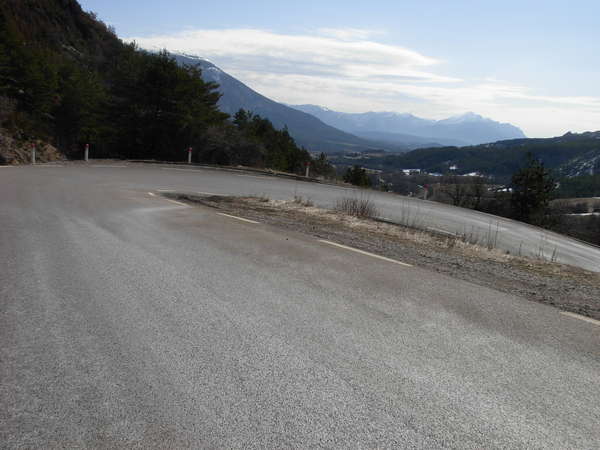 fichier 20100319_1028_001d993_route_virage_derriere-0.jpg