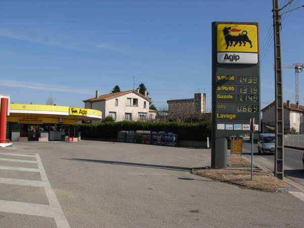 fichier 20100319_1434_002d93_route_crest_197km_station_agip-0.jpg