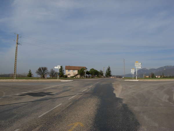 fichier 20100319_1635_001d125_route_carrefour_d101_tout_droit_228km_elev_2067m-0.jpg