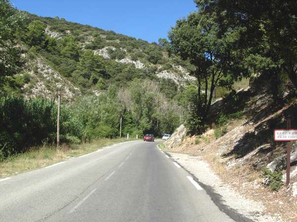 fichier 20100911_1234_002d943_route_combe_de_lourmarin-0.jpg