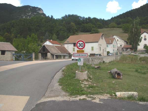 fichier 20100912_1539_001d539_route_glandage_panneau-0.jpg