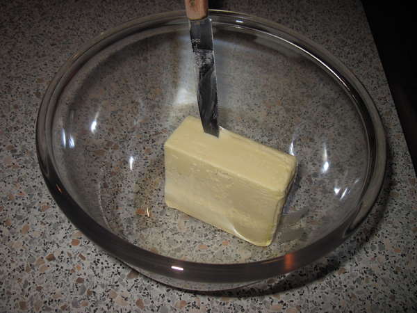 fichier 20101217_1934_002recette_brioche_mettre_200grs_beurre_dans_saladier-0.jpg