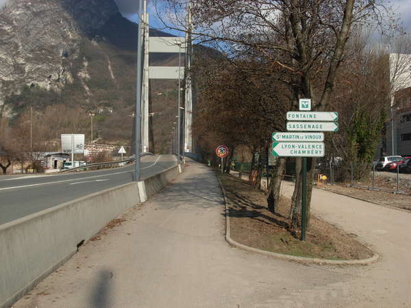 fichier 20101029_0805_002pc_route_piste_pont_oxford-0.jpg