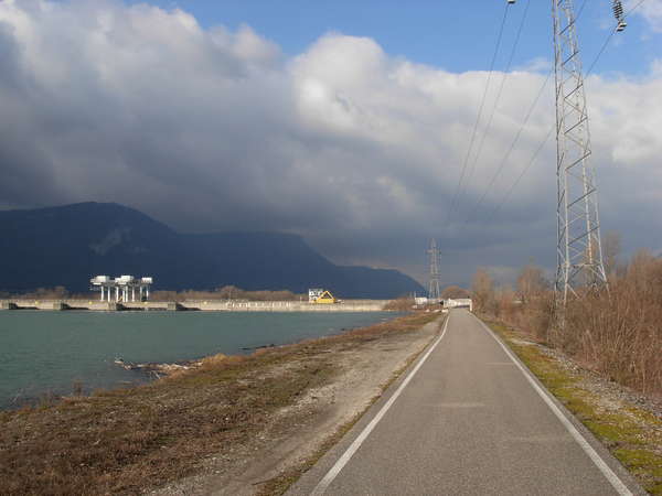 fichier 20101029_0815_pc_route_avant_barrage_saint_egreve-0.jpg