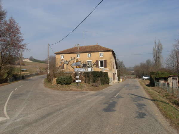 fichier 20101029_1348_d67_route_carrefour_bas_de_montrigaud-0.jpg