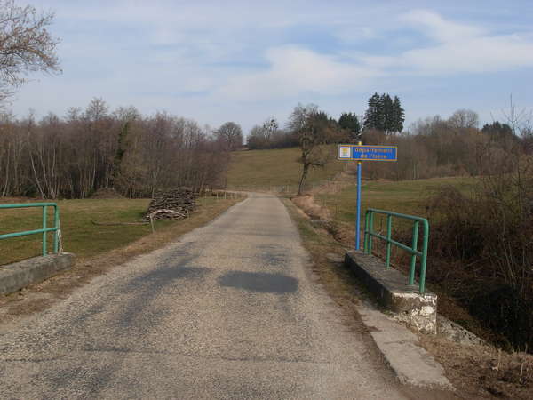 fichier 20101029_1355_002d20f_route_departement_isere_panneau-0.jpg