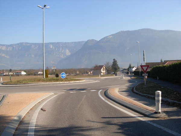 fichier 20101029_1555_001d22_route_apres_vinay_premier_carrefour_tout_droit-0.jpg