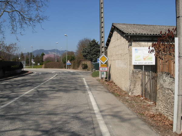 fichier 20110323_1159_001d93_route_die_panneau-0.jpg