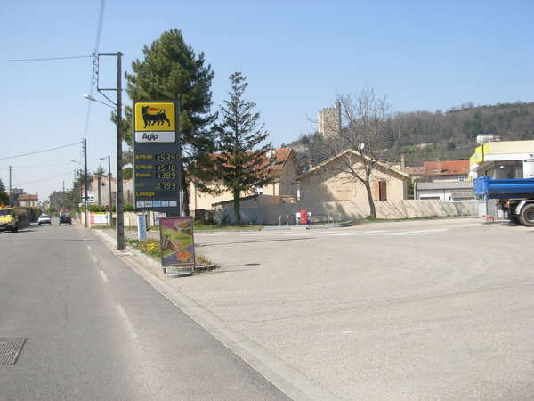fichier 20110323_1341_002d93_route_crest_station_agip-0.jpg