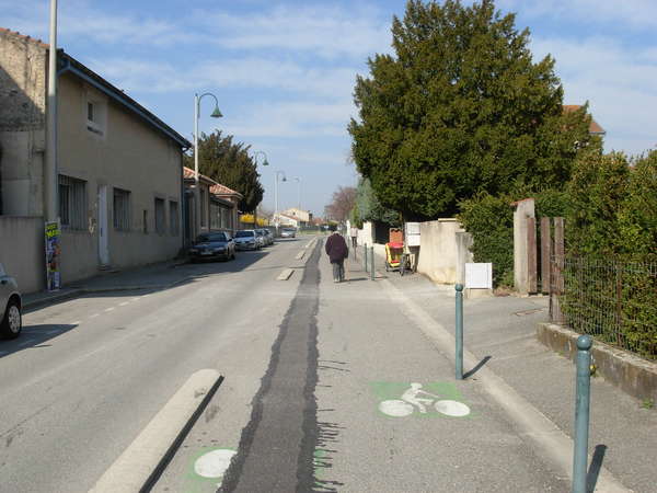 fichier 20110323_1502_d125_route_chabeuil_piste_cyclable-0.jpg