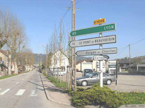 fichier 20110409_1009_002d1006_route_les_echelles_panneau_debut_d1006-0.jpg