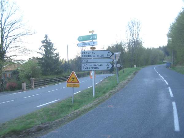 fichier 20110409_1846_d10_route_les_echarmeaux_panneau-0.jpg