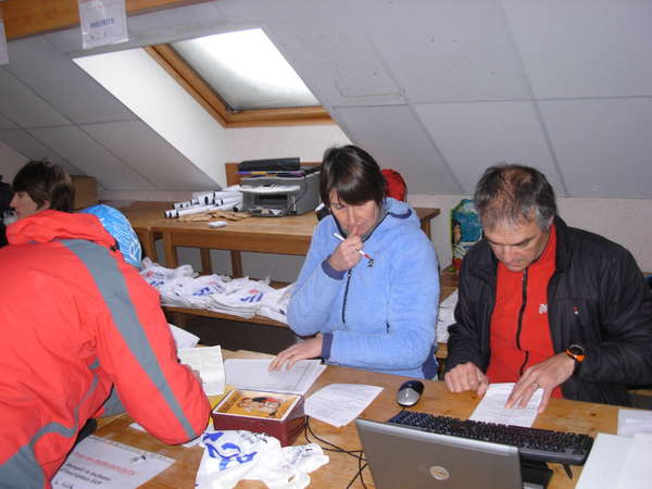 fichier 20120204_1631_desert_snow_trail_inscriptions-0.jpg