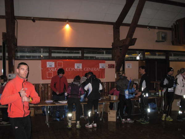 fichier 20120219_0840_001trail_blanc_bourget_en_huile_salle_depart-0.jpg