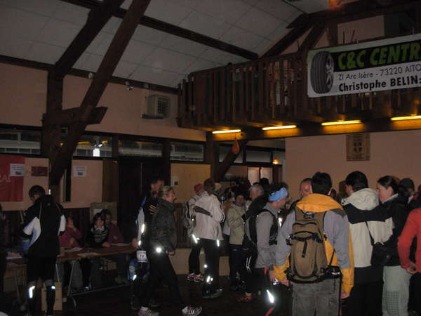 fichier 20120219_0840_002trail_blanc_bourget_en_huile_salle_depart-0.jpg