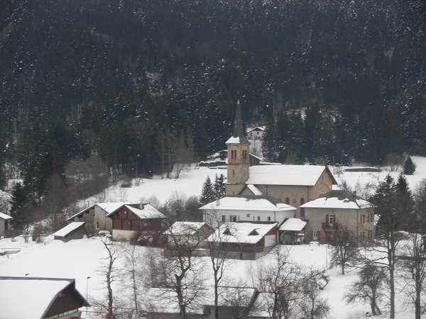 fichier 20120219_1218_003trail_blanc_bourget_en_huile_eglise-0.jpg