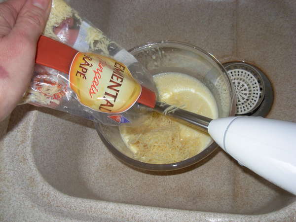 fichier 20120226_1649_recette_quiche_lardons_yaourt_fromage_ajouter_fromage-0.jpg