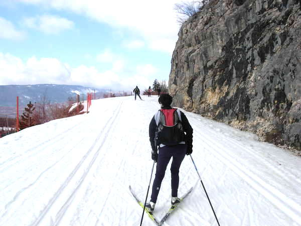 fichier 20120226_1513_gan_ski_de_fond_allieres_derriere_nicole-0.jpg