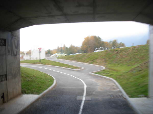 fichier 20111031_0806_002pc_route_barrage_de_saint_egreve_tunnel-0.jpg