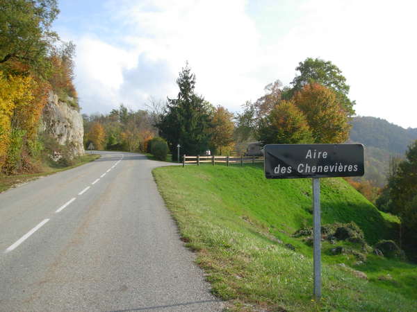 fichier 20111031_1406_001d916_route_aire_des_chenevieres_panneau-0.jpg