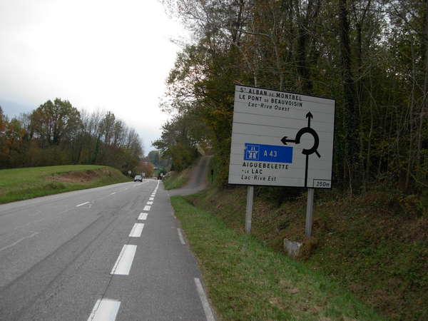 fichier 20111031_1430_d921_route_panneau-0.jpg