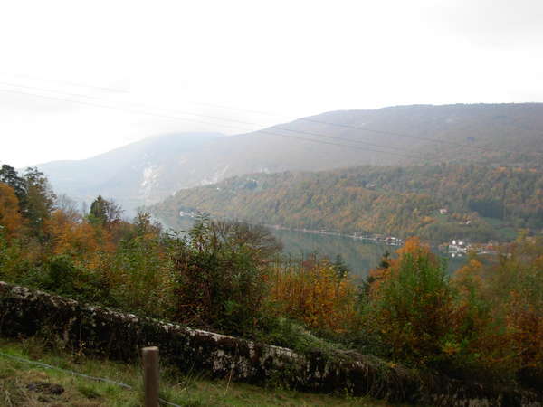 fichier 20111031_1453_cv_route_vue_lac_aiguebelette-0.jpg