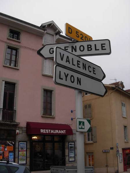 fichier 20111031_1640_001pc_route_voreppe_panneau_velo-0.jpg