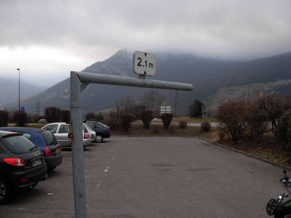 fichier 20111031_1652_001pc_route_voreppe_parking_mac_donald-0.jpg