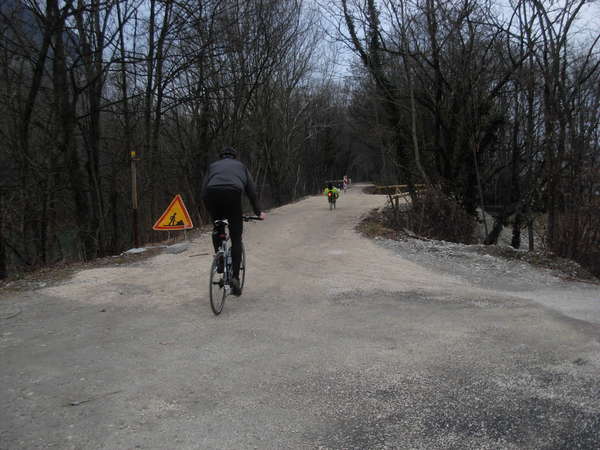 fichier 20111031_1718_001pc_route_balthazar_non_goudronne-0.jpg