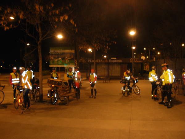 fichier 20120325_0356_pc_route_depart_place_de_sfax_randonneurs-0.jpg