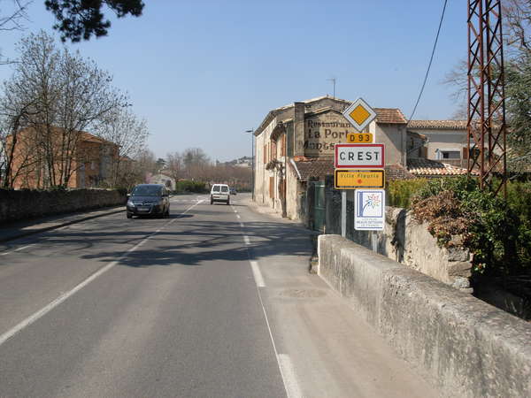 fichier 20110323_1339_d93_route_crest_panneau-0.jpg