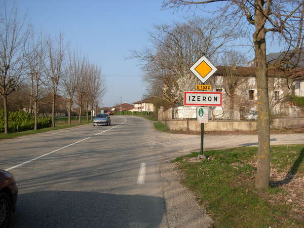 fichier 20110323_1714_001d1532_route_izeron_panneau-0.jpg