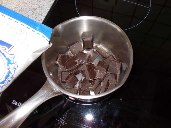 fichier 20120422_1822_002fondant_mascarponne_chocolat_chocolat_dans_casserole-0.jpg