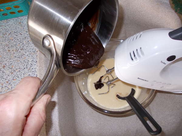 fichier 20120422_1831_001fondant_mascarponne_chocolat_ajouter_chocolat-0.jpg