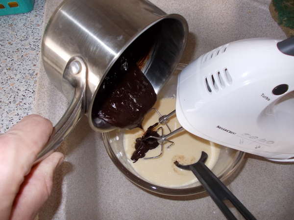 fichier 20120422_1831_002fondant_mascarponne_chocolat_ajouter_chocolat-0.jpg