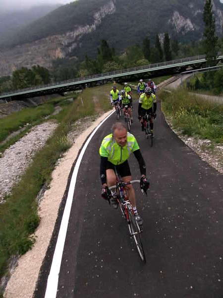 fichier 20120512_1734_002pc_route_brm400k_groupe_derriere_avant_voreppe-0.jpg