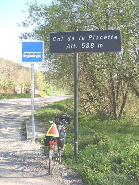 fichier 20110409_0925_d520a_route_col_de_la_placette_panneau_velo-0.jpg