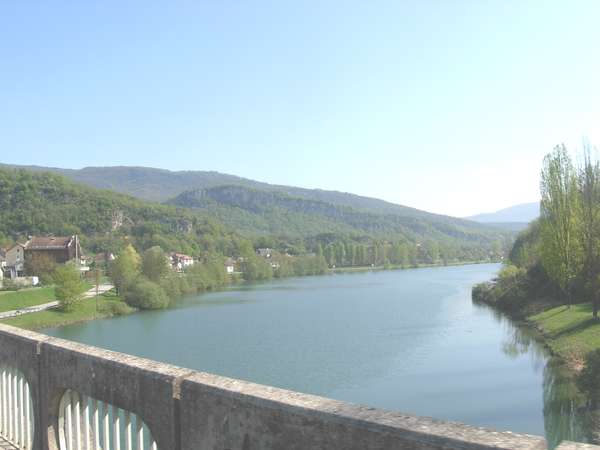 fichier 20110409_1119_002d19_route_pont_sur_le_rhone-0.jpg