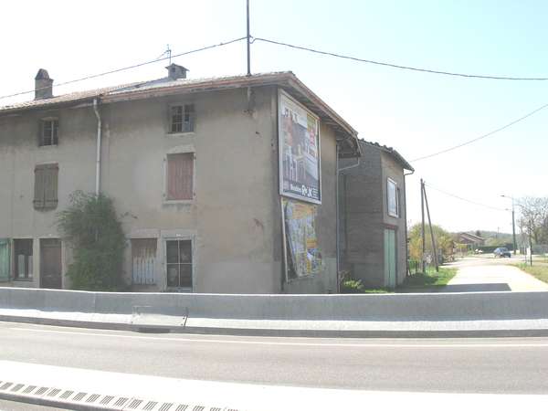 fichier 20110409_1336_001d1075_route_carrefour_apres_maisons-0.jpg