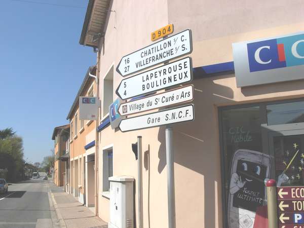 fichier 20110409_1455_d904_route_villars_les_dombes-0.jpg