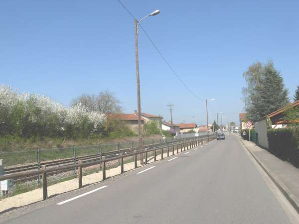 fichier 20110409_1457_002d2_route_villars_les_dombes_suivre_sncf-0.jpg