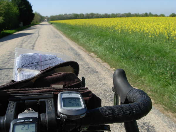 fichier 20110409_1525_002d27b_route_vue_depuis_velo-0.jpg