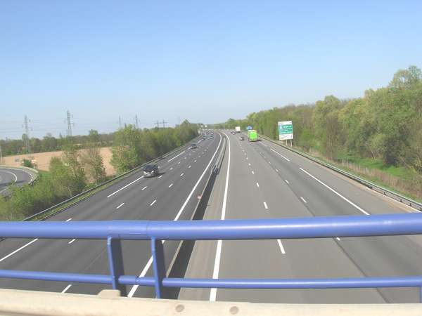 fichier 20110409_1639_002d17_route_pont_sur_a6-0.jpg