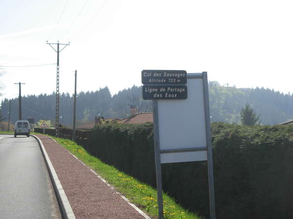 fichier 20110410_1025_002d8_route_col_des_sauvages_panneau-0.jpg