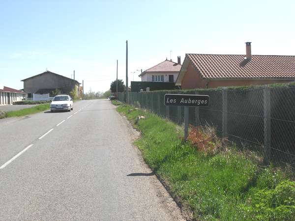 fichier 20110410_1204_001d4_route_les_auberges_panneau-0.jpg