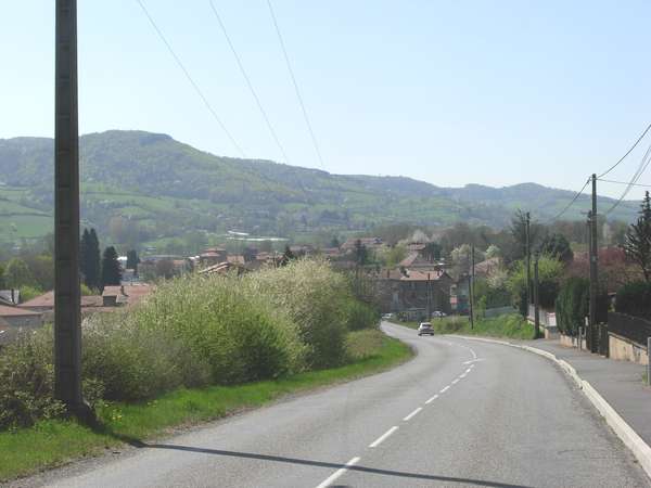 fichier 20110410_1252_000d4_route_descente_vers_sainte_foy_argentiere-0.jpg