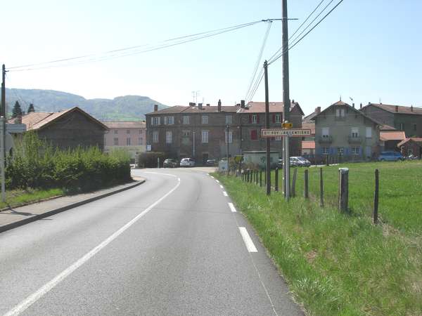 fichier 20110410_1252_002d4_route_sainte_foy_largentiere_panneau-0.jpg