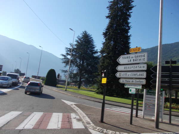 fichier 20120616_0815_002d990_route_albertville_panneau-0.jpg