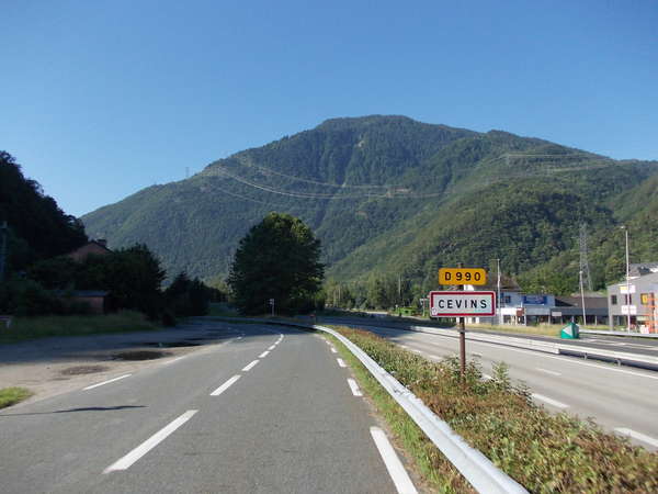 fichier 20120616_0842_001d990_route_cevins_panneau-0.jpg